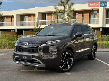 Авто Mitsubishi Outlander 2022 № 8720052