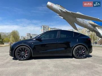 Авто Tesla Model Y 2021 № 8720059