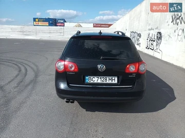 Авто Volkswagen Passat 2010 № 8720248