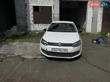 Авто Volkswagen Polo 2013 № 8720269