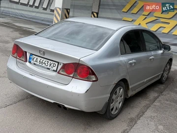 Авто Honda Civic 2006 № 8720369