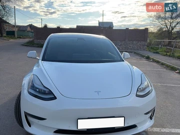 Авто Tesla Model 3 2019 № 8720454