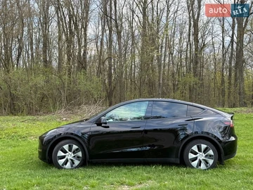 Авто Tesla Model Y 2021 № 8720457