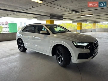 Авто Audi Q8 2021 № 8720653