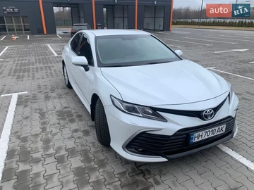 Авто Toyota Camry 2021 № 8721068