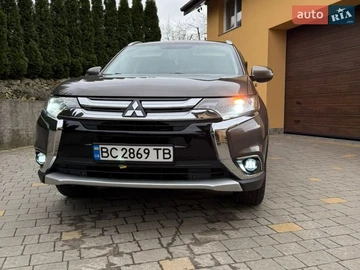 Авто Mitsubishi Outlander 2017 № 8721752
