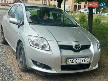Авто Toyota Auris 2008 № 8722001