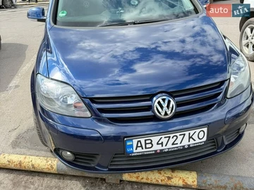 Авто Volkswagen Golf Plus 2008 № 8722008