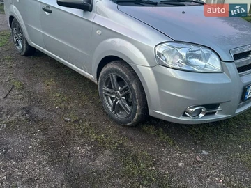 Авто Chevrolet Aveo 2011 № 8722300