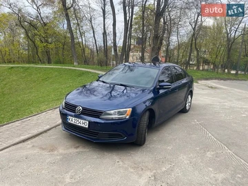 Авто Volkswagen Jetta 2010 № 8722312