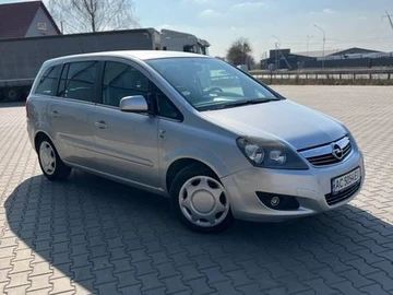 Авто Opel Zafira 2010 № 8722524