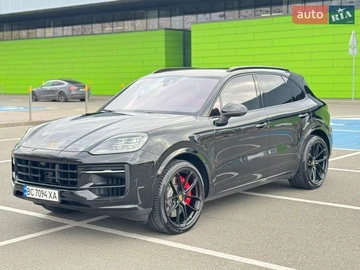 Авто Porsche Cayenne 2023 № 8722947
