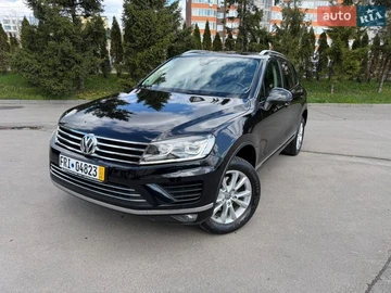 Авто Volkswagen Touareg 2016 № 8723827
