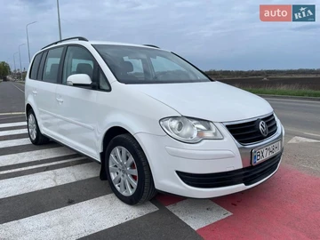 Авто Volkswagen Touran 2007 № 8724128