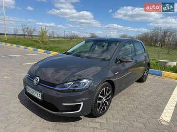 Авто Volkswagen E-Golf 2020 № 8724836