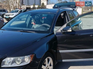 Авто Volvo V50 2006 № 8725116