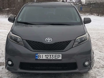 Авто Toyota Sienna 2015 № 8726054