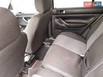Авто Volkswagen Golf 2001 № 8726780
