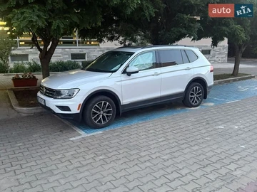 Авто Volkswagen Tiguan Allspace 2018 № 8727050