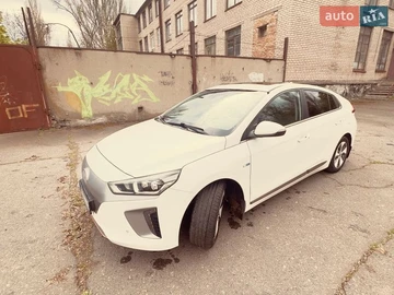 Авто Hyundai Ioniq 2018 № 8727249