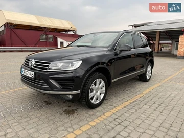Авто Volkswagen Touareg 2016 № 8727273