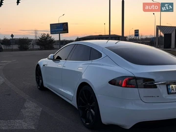 Авто Tesla Model S 2016 № 8728404