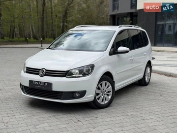 Авто Volkswagen Touran 2015 № 8729038