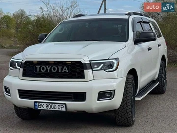 Авто Toyota Sequoia 2016 № 8729250