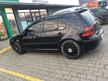 Авто Volkswagen Golf 1999 № 8729445