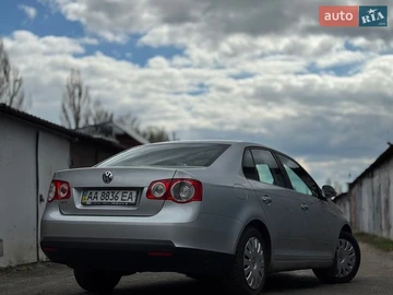 Авто Volkswagen Jetta 2007 № 8729470