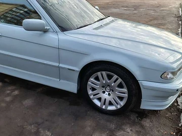 Авто BMW 7 Series 2000 № 8730192