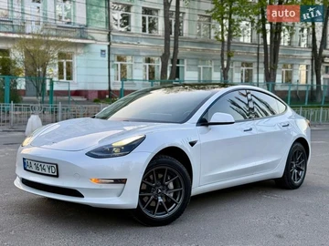 Авто Tesla Model 3 2021 № 8730872