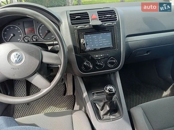 Авто Volkswagen Golf 2004 № 8730992