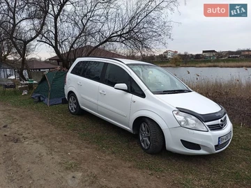 Авто Opel Zafira 2009 № 8731004