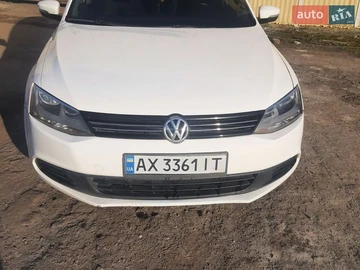 Авто Volkswagen Jetta 2012 № 8731363