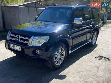 Авто Mitsubishi Pajero Wagon 2011 № 8731414