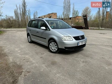 Авто Volkswagen Touran 2003 № 8731614