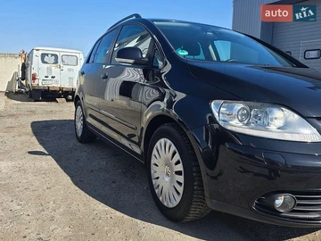 Авто Volkswagen Golf Plus 2008 № 8731716