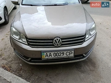 Авто Volkswagen Passat 2011 № 8731828