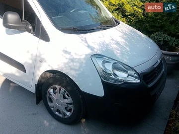 Авто Peugeot Partner 2017 № 8732296