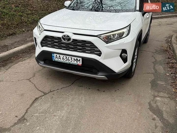 Авто Toyota Rav4 2019 № 8732689