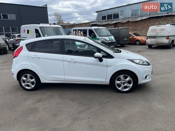 Авто Ford Fiesta 2011 № 8733326