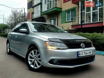 Авто Volkswagen Jetta 2011 № 8733336