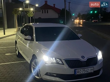 Авто Skoda Superb 2015 № 8733669