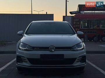 Авто Volkswagen Golf Gtd 2019 № 8733687