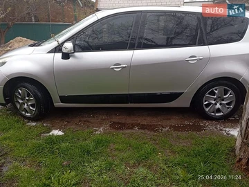 Авто Renault Grand Scenic 2011 № 8733870