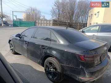Авто Audi A4 2018 № 8734091