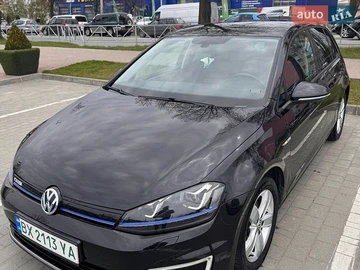 Авто Volkswagen E-Golf 2016 № 8734106