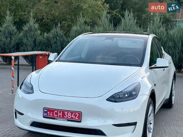 Авто Tesla Model Y 2023 № 8734461