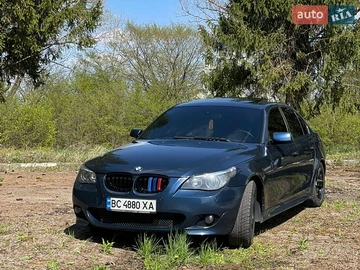 Авто BMW 5 Series 2004 № 8734669